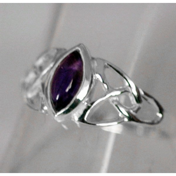 R523 Silver celtic triquetra stone ring