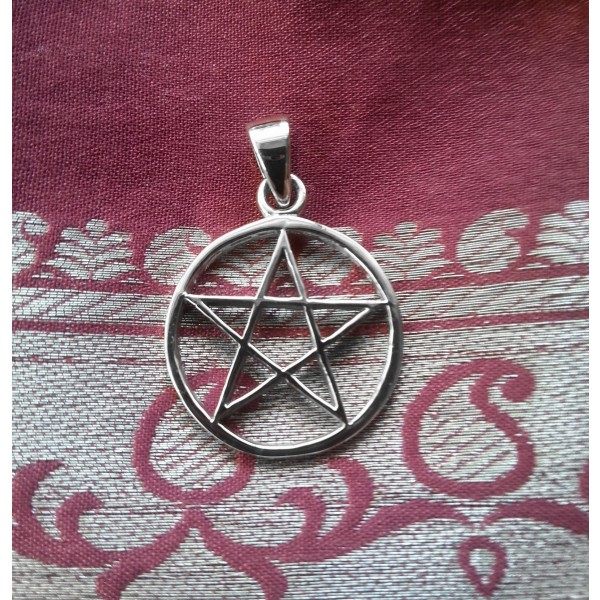 P173  Pentagram