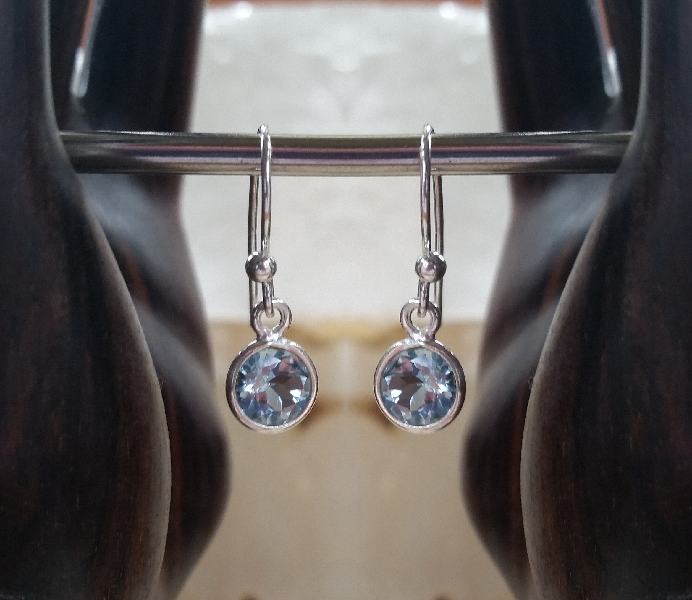  6mm facet round gem bezel set earring