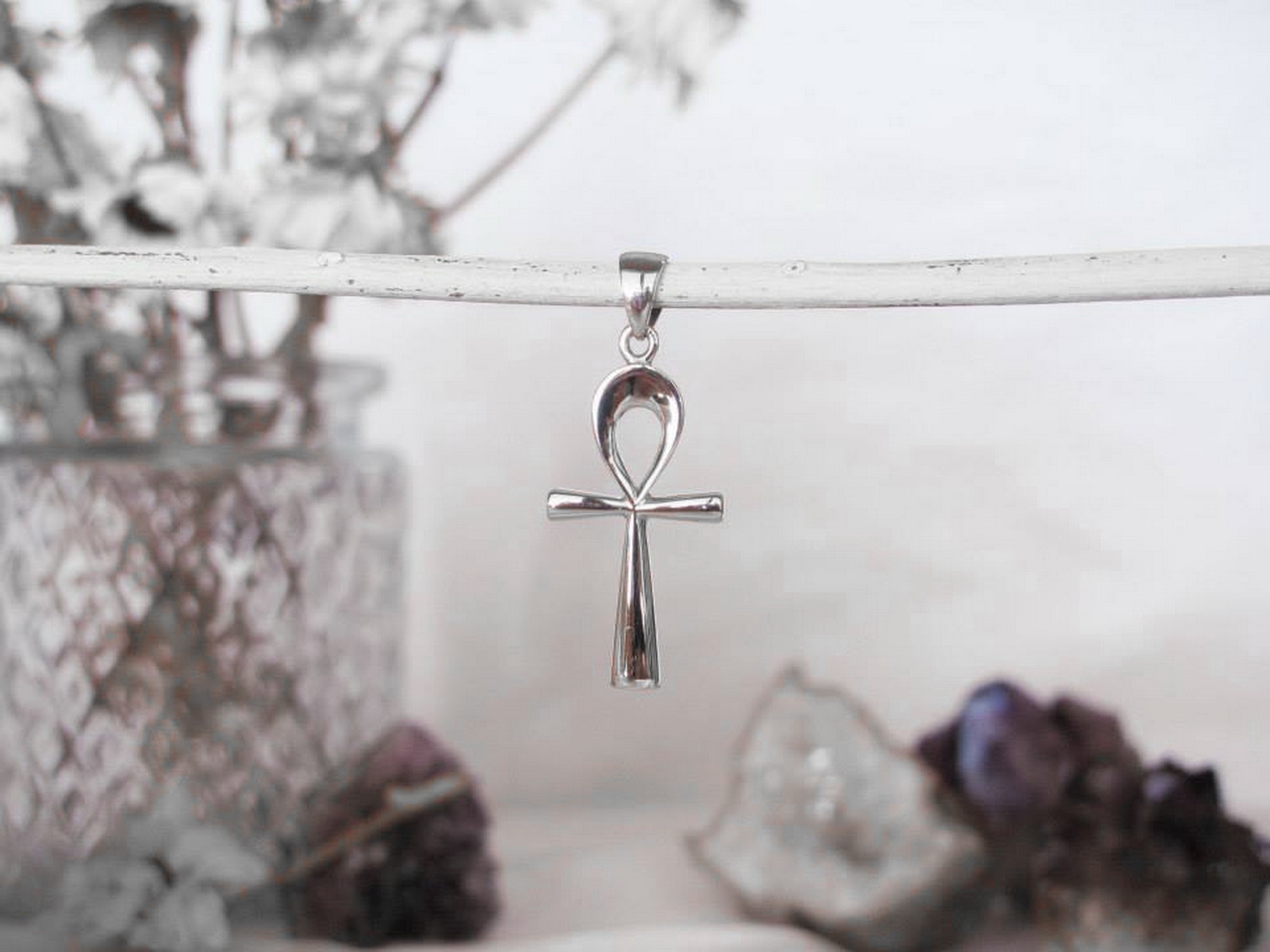 p132 Sterling silver ankh pendant