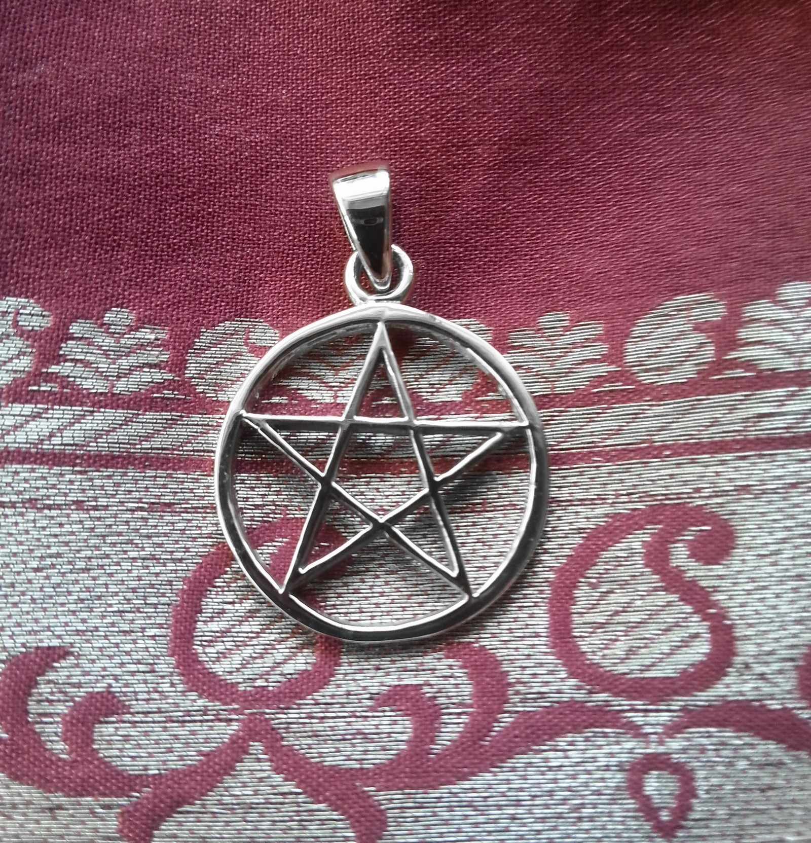 P173  Pentagram