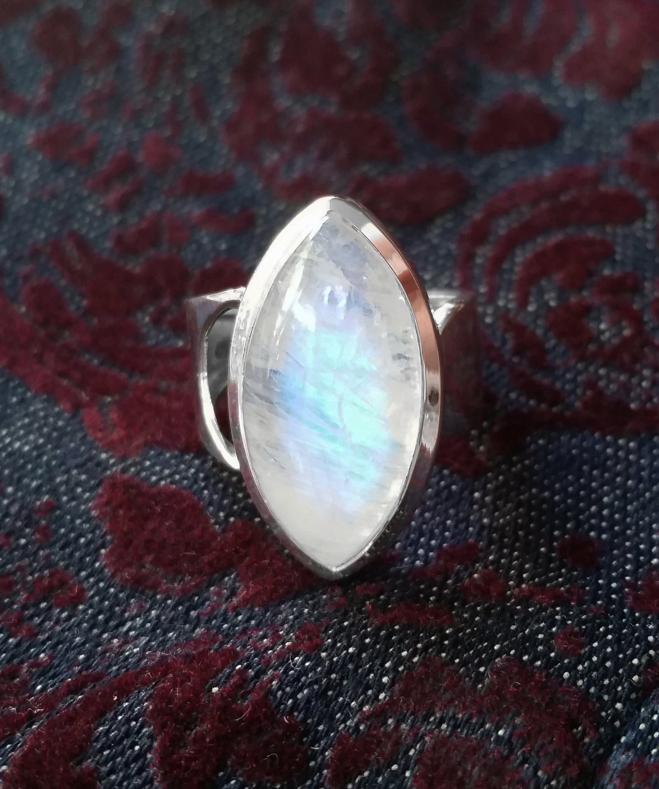 R582 large marquise gemstone ring 